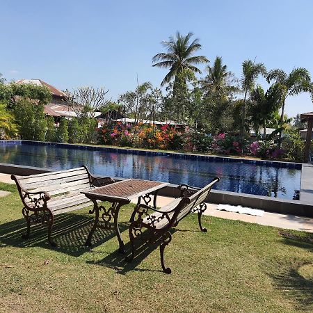 Nadee Resort Udon Thani Exteriör bild
