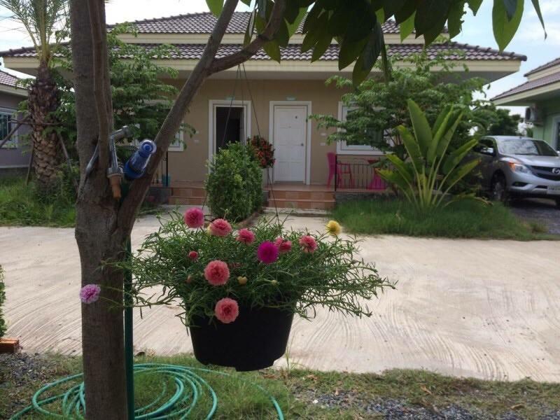 Nadee Resort Udon Thani Exteriör bild