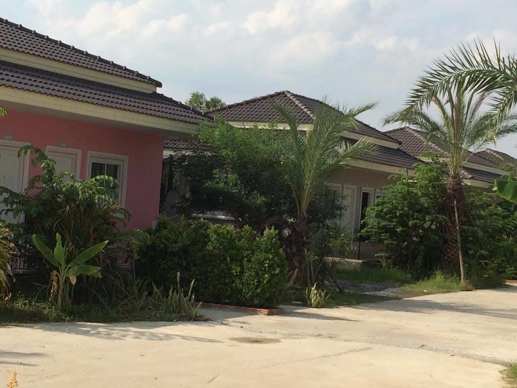 Nadee Resort Udon Thani Exteriör bild