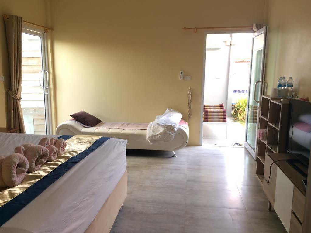 Nadee Resort Udon Thani Exteriör bild